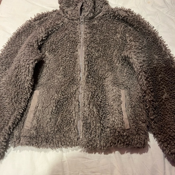 Abercrombie & Fitch Jackets & Blazers - Abercrombie & Fitch Gray Sherpa Jacket